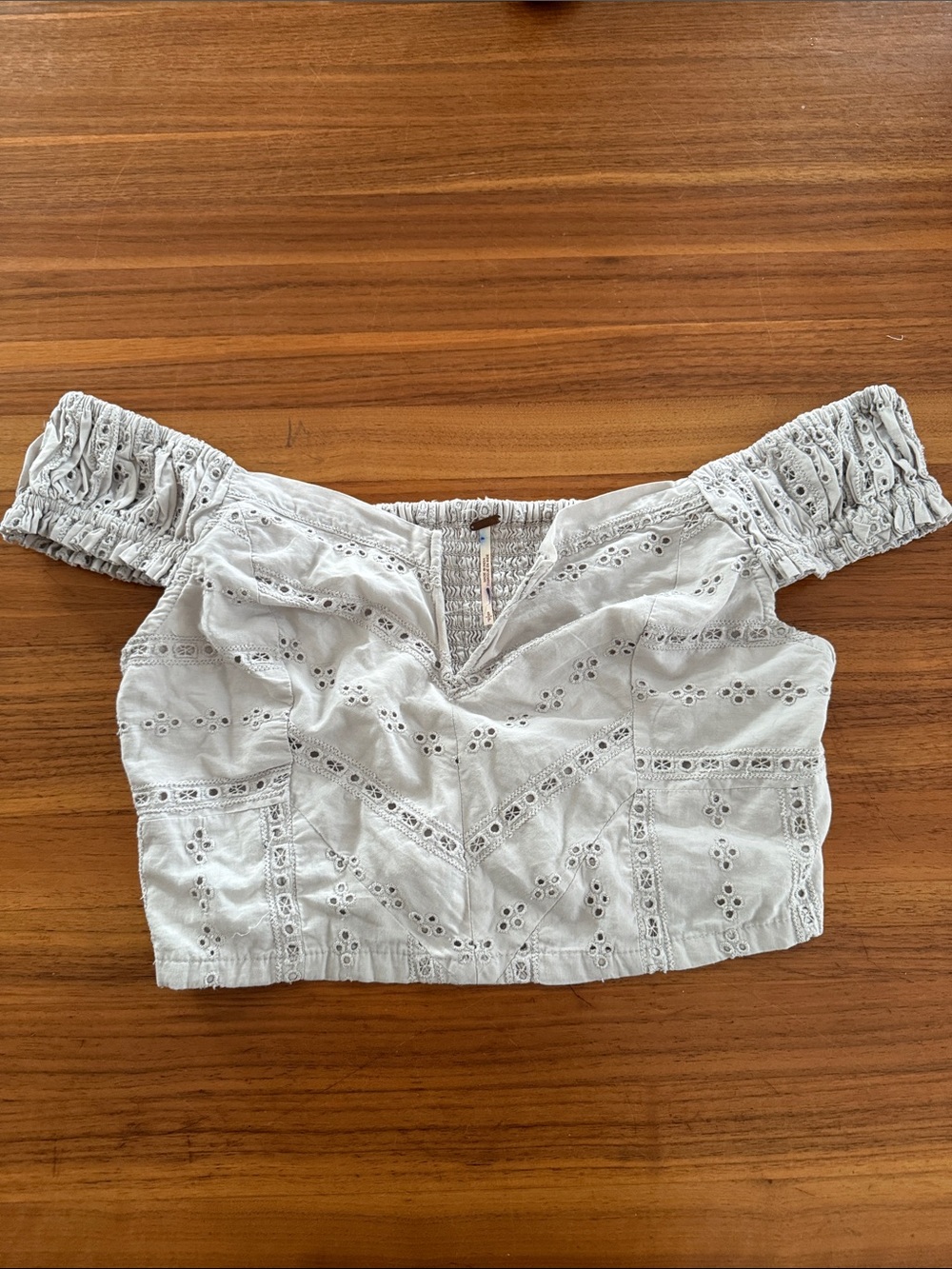 Free people turning heads off shoulder grey eyelet crop top small